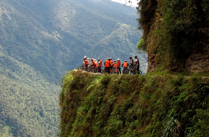 carretera-muerte-bolivia-destino-turistico